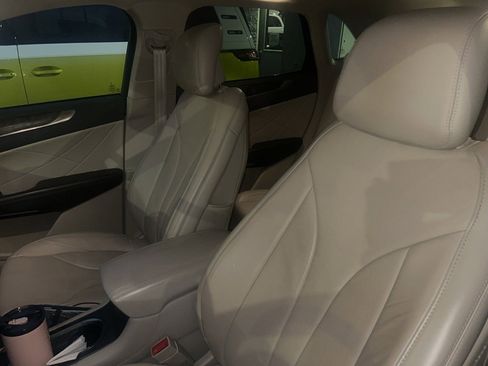 Used 2017 Lincoln MKC Reserve image 3