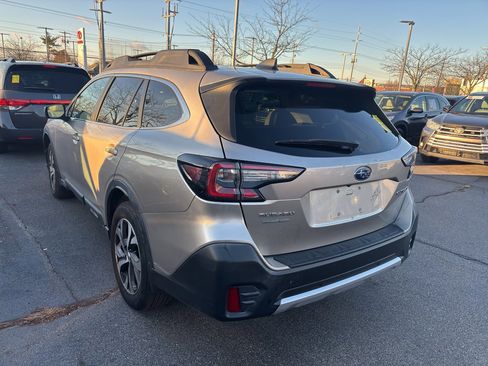 Used 2020 Subaru Outback Limited w/ Popular Package #2 image 3