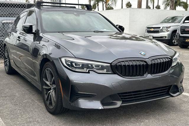 Used 2020 BMW 330i Sedan w/ Convenience Package RWD image 2