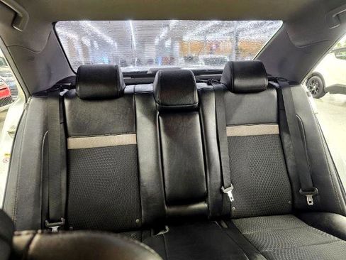 Used 2014 Toyota Camry SE image 31