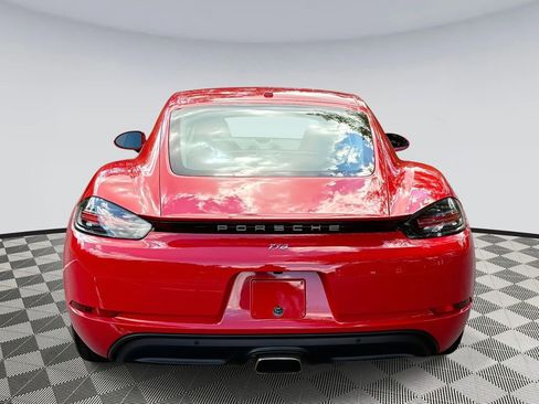 Used 2024 Porsche 718 Cayman image 3