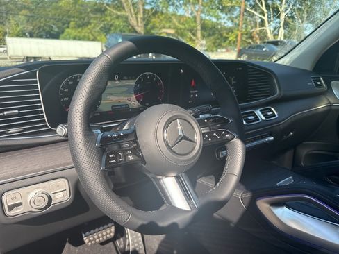 New 2026 Mercedes-Benz GLS 450 4MATIC image 12