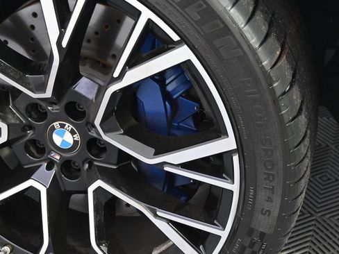 Used 2025 BMW X5 M Competition w/ Executive Package image 22