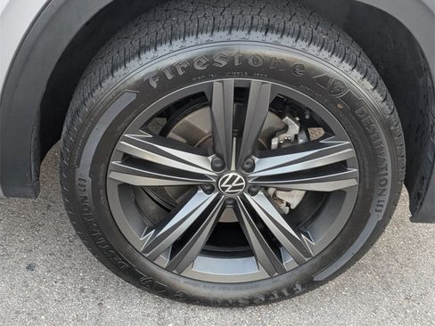 Used 2022 Volkswagen Atlas Cross Sport SEL R-Line image 18