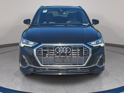 Used 2025 Audi Q3 2.0T Premium AWD/4WD image 2