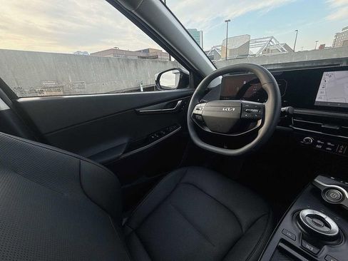 New 2025 Kia EV6 Wind image 15