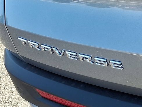 New 2027 Chevrolet Traverse LT w/ LPO, Floor Liner Package FWD image 11