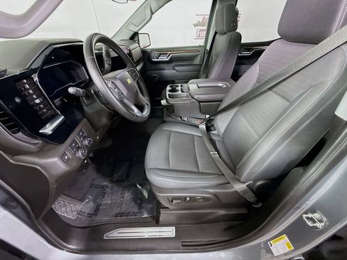 Used 2023 Chevrolet Silverado 1500 LT image 25