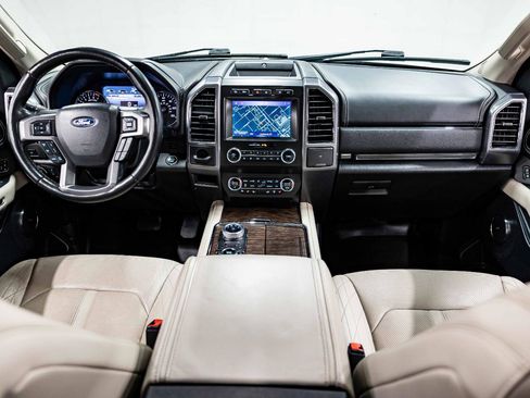 Used 2021 Ford Expedition Platinum image 5