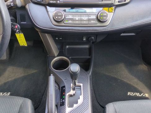 Used 2015 Toyota RAV4 XLE AWD/4WD image 19