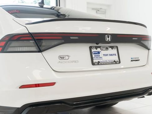 Used 2024 Honda Accord Sport image 9