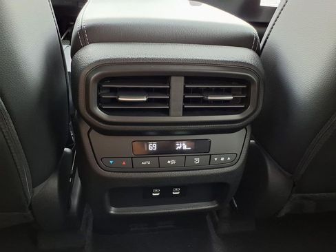 New 2026 Honda Pilot Touring image 24