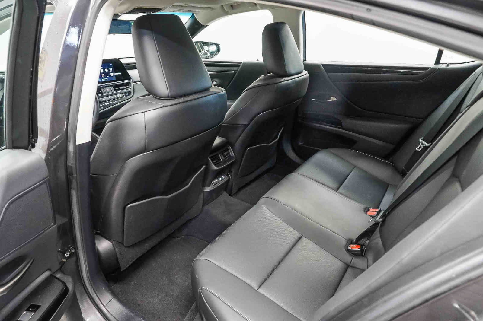 Used 2024 Lexus ES 350 FWD image 19