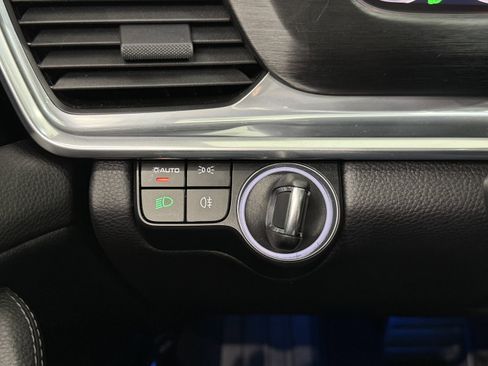 Certified 2022 Porsche Panamera 4 Platinum Edition image 49