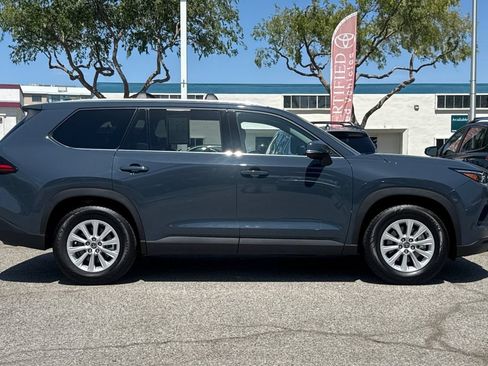 Certified 2025 Toyota Grand Highlander AWD Hybrid image 2