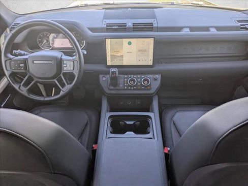 Used 2023 Land Rover Defender 130 X-Dynamic SE AWD/4WD image 19