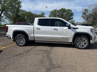 Used 2021 GMC Sierra 1500 Denali w/ Denali Premium Package AWD/4WD video 2