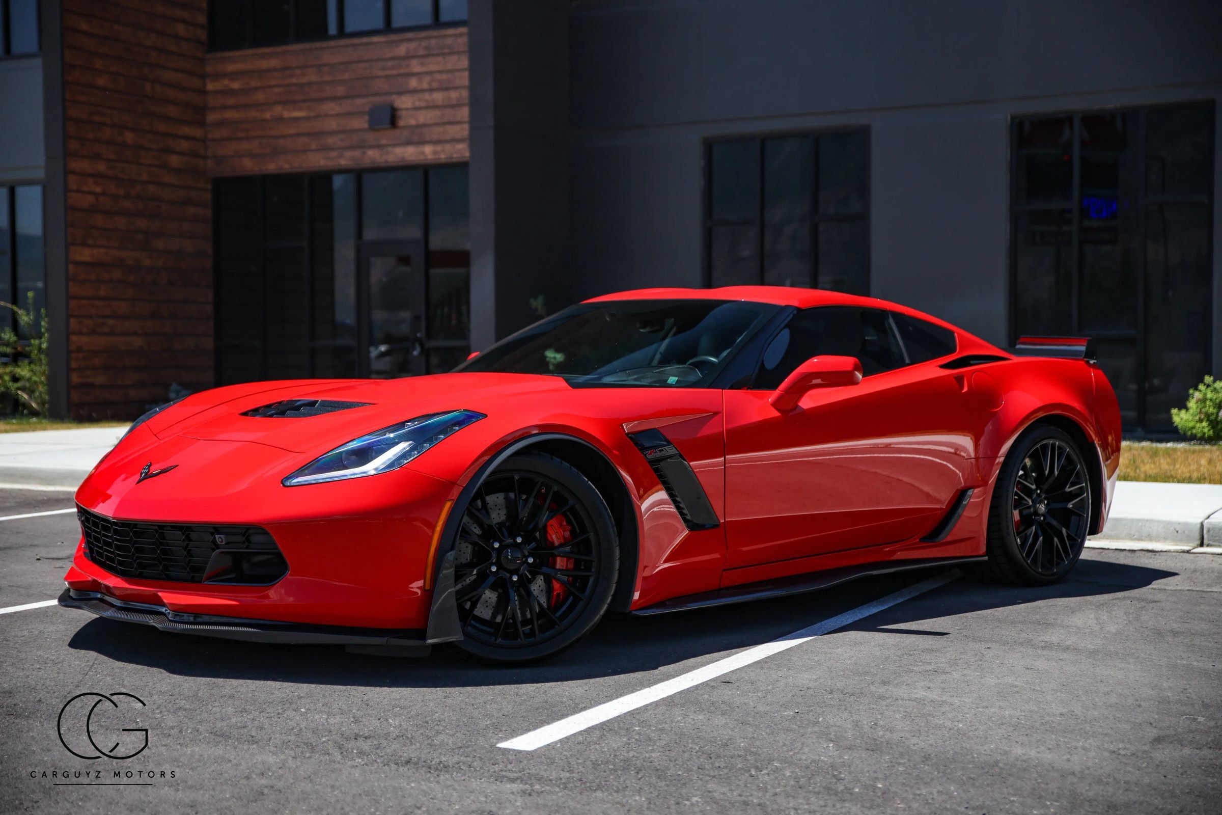 Used 2019 Chevrolet Corvette Z06 RWD image 3