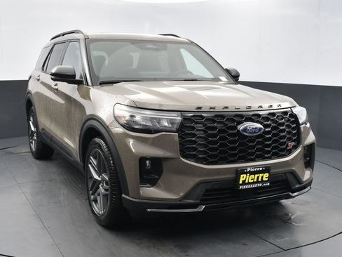 New 2026 Ford Explorer ST w/ Sun And Sound Package image 6