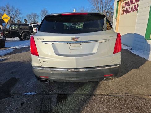 Used 2017 Cadillac XT5 Premium Luxury image 4