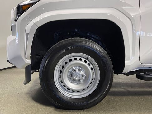 Used 2025 Toyota Tacoma SR image 11