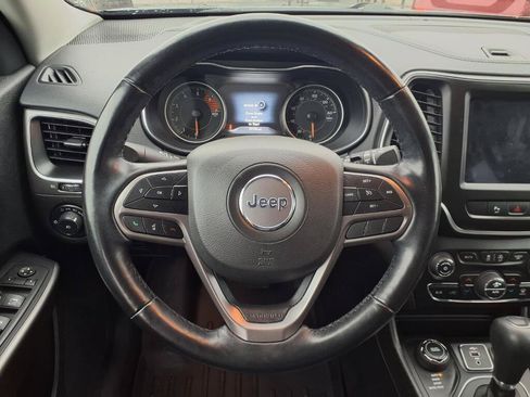 Used 2021 Jeep Cherokee Latitude Lux w/ Comfort/Convenience Group AWD/4WD image 16