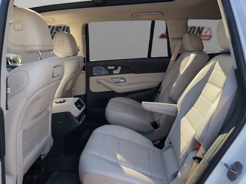 Used 2020 Mercedes-Benz GLS 450 4MATIC image 10