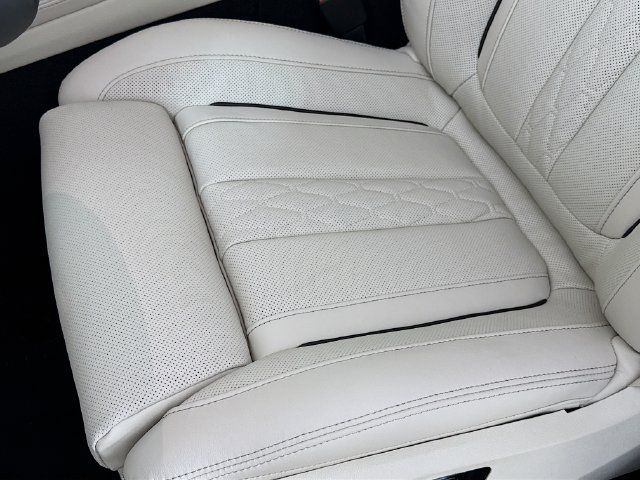 Used 2026 BMW X5 xDrive50e AWD/4WD image 20