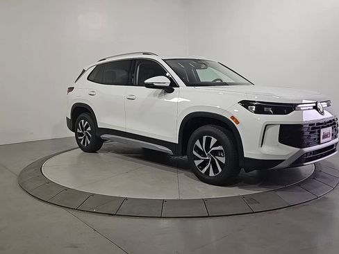 New 2026 Volkswagen Tiguan S AWD/4WD image 7
