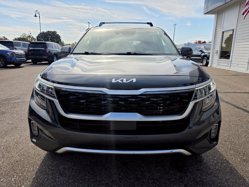 Used 2022 Kia Seltos SX AWD/4WD image 2