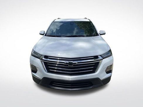Used 2023 Chevrolet Traverse LT w/ LT Premium Package AWD/4WD image 2