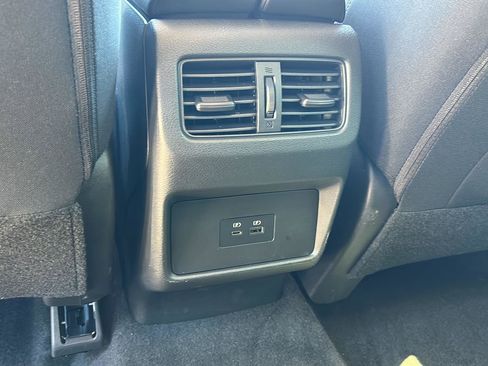 Used 2023 Nissan Rogue SV AWD/4WD image 20