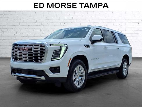 Used 2025 GMC Yukon XL Denali AWD/4WD image 1