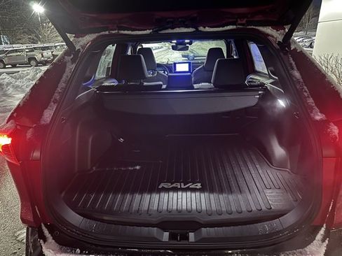 New 2025 Toyota RAV4 SE image 12