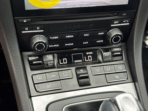 Certified 2018 Porsche 718 Cayman GTS image 21