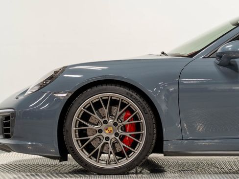 Used 2017 Porsche 911 Targa 4S AWD/4WD image 9