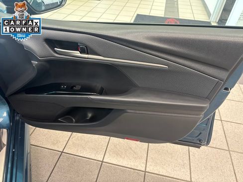 Used 2025 Toyota Camry SE w/ Convenience Package FWD image 22