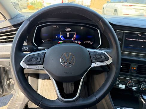 Used 2024 Volkswagen Jetta SE FWD image 20