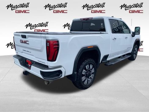 Used 2024 GMC Sierra 3500 Denali w/ Denali Reserve Package AWD/4WD image 8