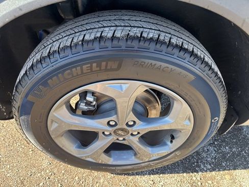 Used 2025 Ford Escape ST-Line image 25