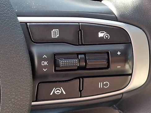 Used 2025 Kia Sportage EX FWD image 22