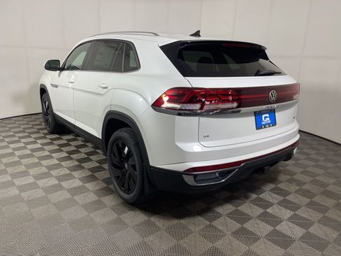 New 2026 Volkswagen Atlas Cross Sport SE image 5
