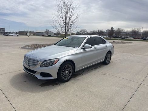 Used 2015 Mercedes-Benz C 300 4MATIC Sedan image 7