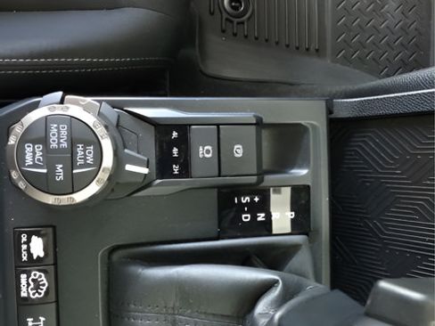 Used 2024 Toyota Tacoma TRD Off-Road AWD/4WD image 23