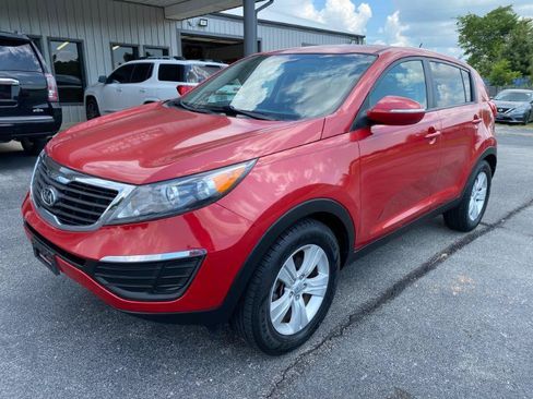 Used 2012 Kia Sportage LX FWD image 2