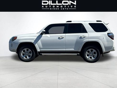 Used 2023 Toyota 4Runner SR5 Premium w/ Moonroof Package AWD/4WD image 7