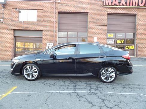 Used 2018 Honda Clarity Touring image 2