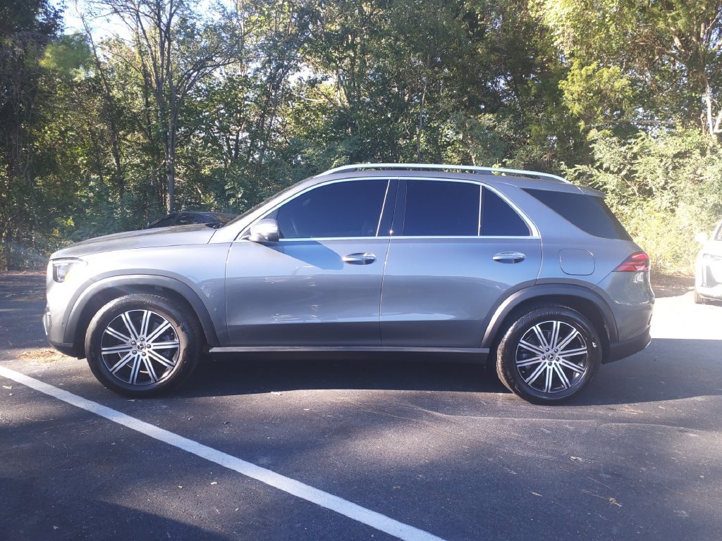 Certified 2025 Mercedes-Benz GLE 450e 4MATIC image 4
