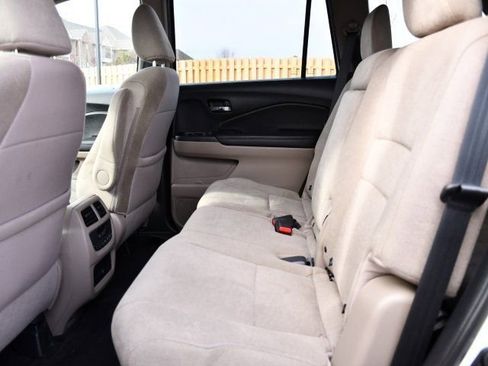 Used 2020 Honda Pilot EX image 29