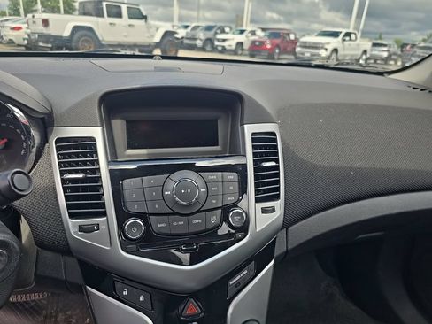 Used 2012 Chevrolet Cruze LT w/ RS Package FWD image 4